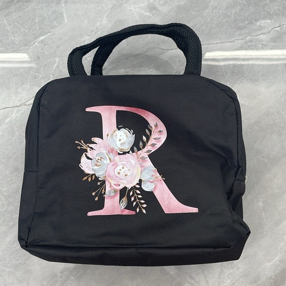 NWOT Monogrammed “R” Floral Insulated Lunch Bag With Handle - Picture 2 of 14
